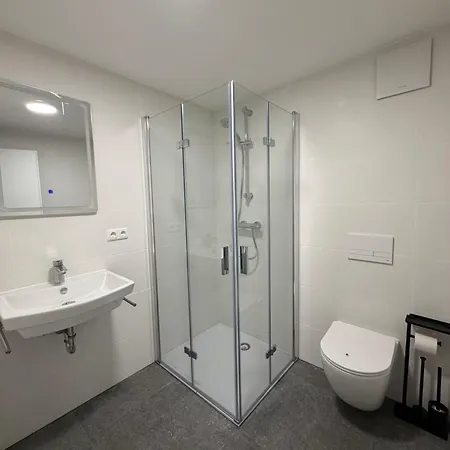 Bartenwetzer Schleusenhaus 2 *